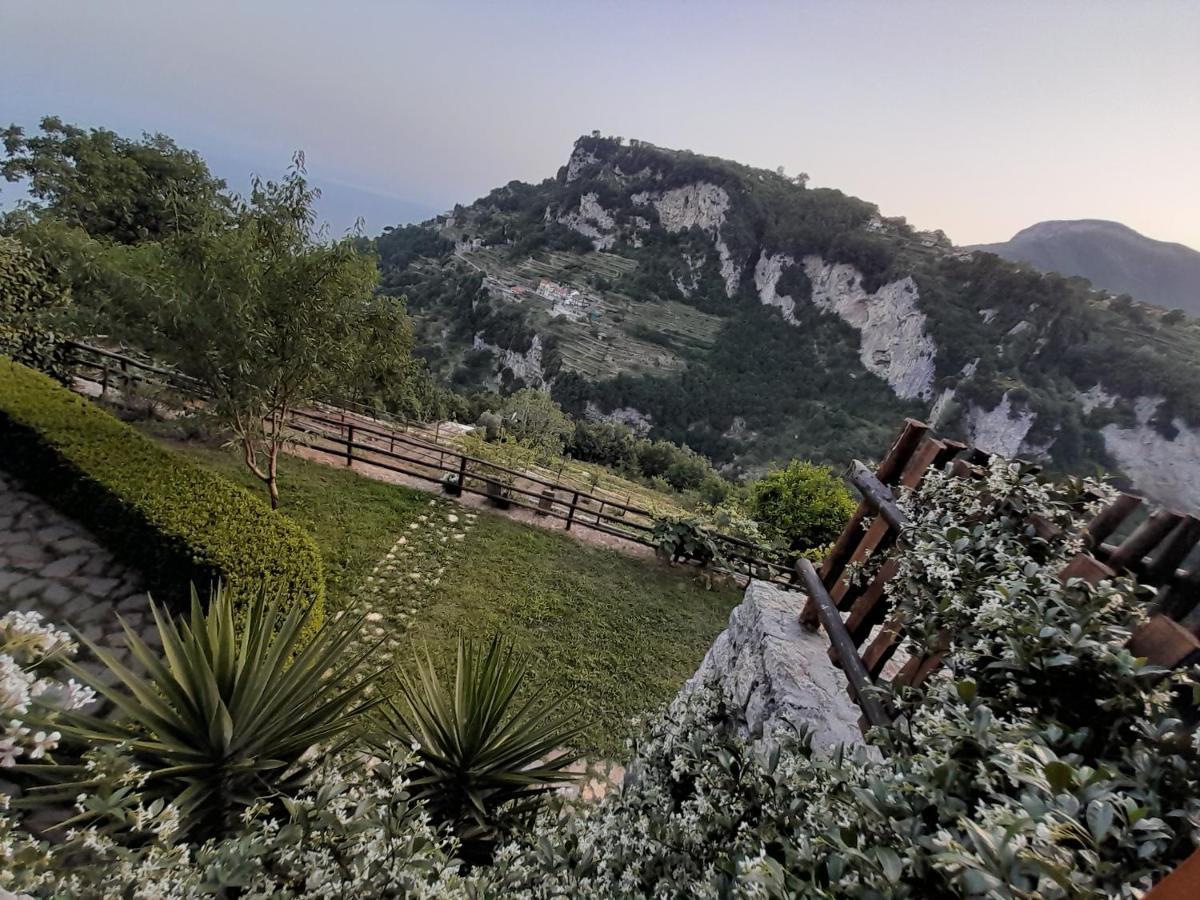 Agriturismo Orrido Di Pino Аджерола Екстер'єр фото