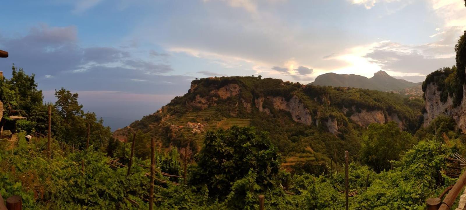 Agriturismo Orrido Di Pino Аджерола Екстер'єр фото