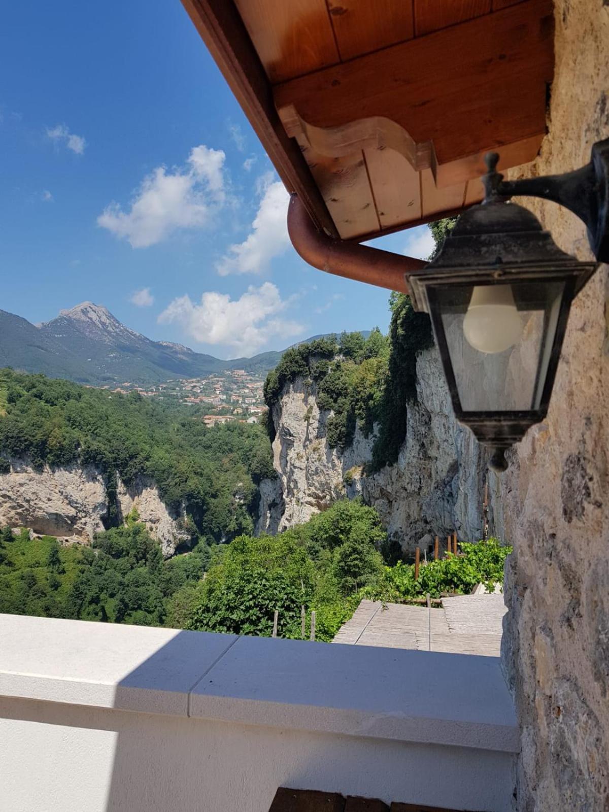 Agriturismo Orrido Di Pino Аджерола Екстер'єр фото
