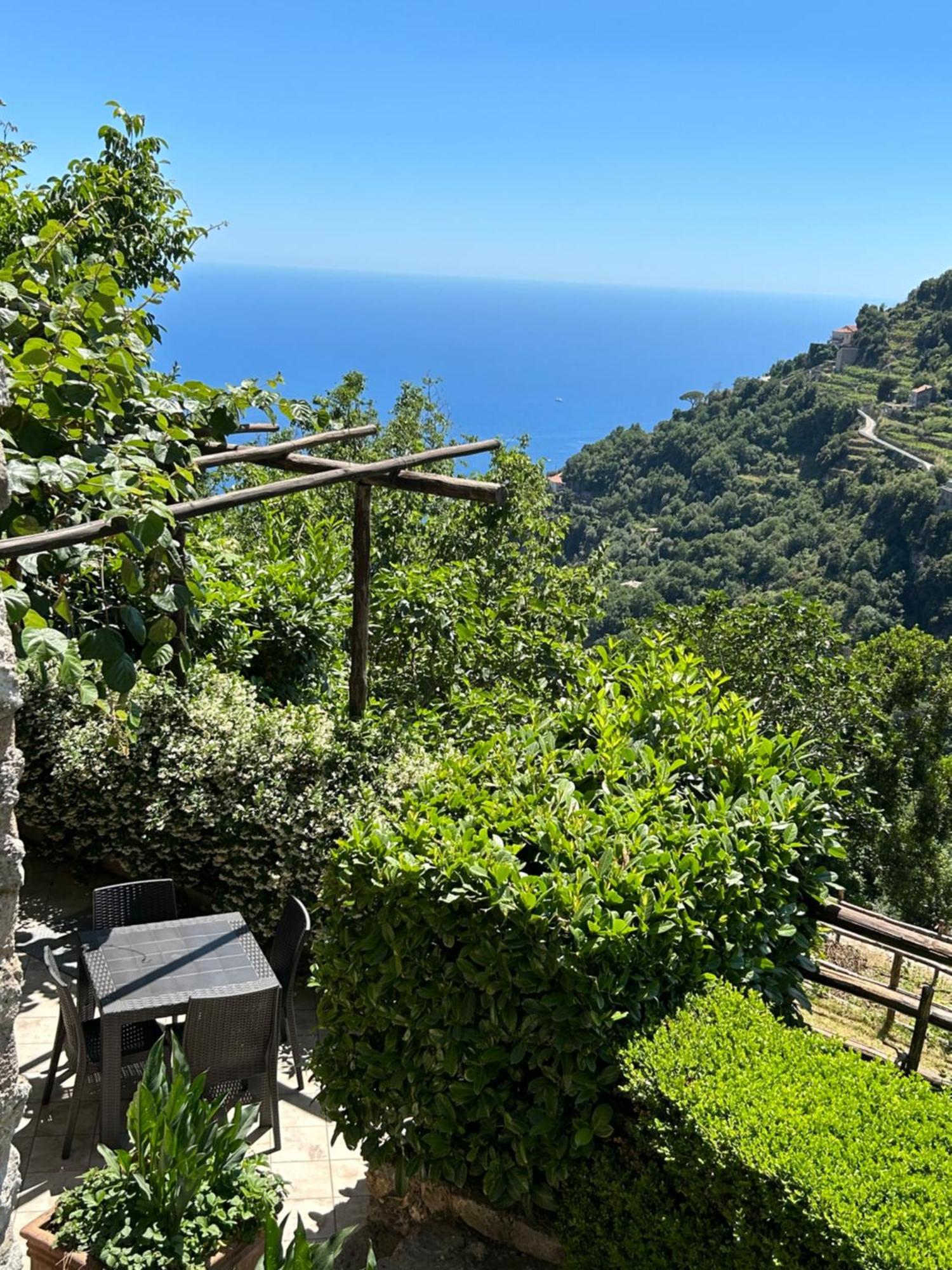 Agriturismo Orrido Di Pino Аджерола Екстер'єр фото