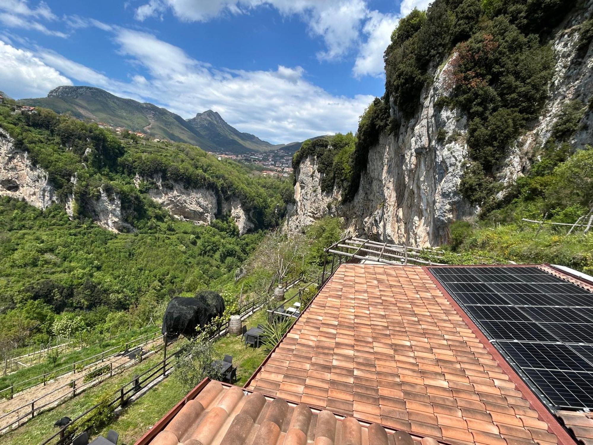Agriturismo Orrido Di Pino Аджерола Екстер'єр фото